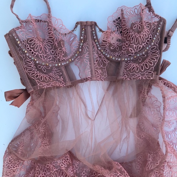 Victoria's Secret Other - Victoria’s Secret designer babydoll - 32D